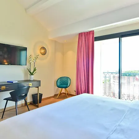 La Port D'antibes & 4* Αντίμπ