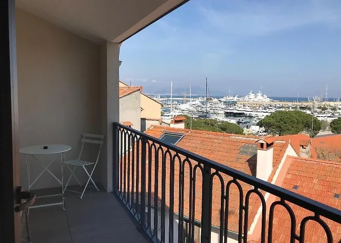 Отель La Port D'antibes & Антиб