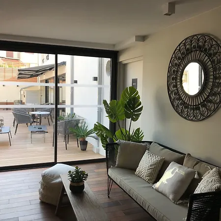 La Port D'antibes & Hotell Antibes