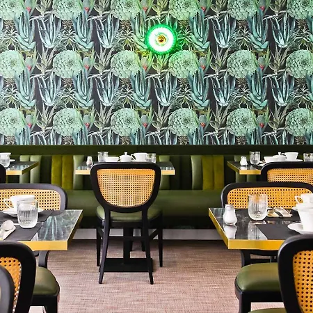 Hotell La Port D'antibes & 4*