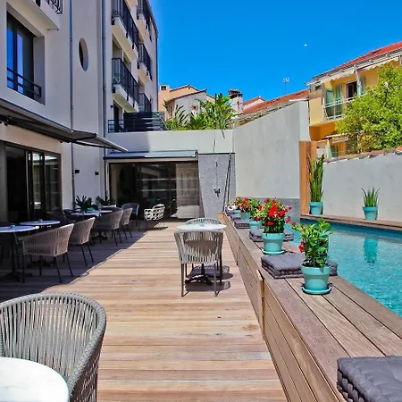 La Port D'antibes & Hotell