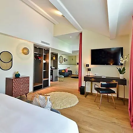 La Port D'antibes & Ξενοδοχείο 4*
