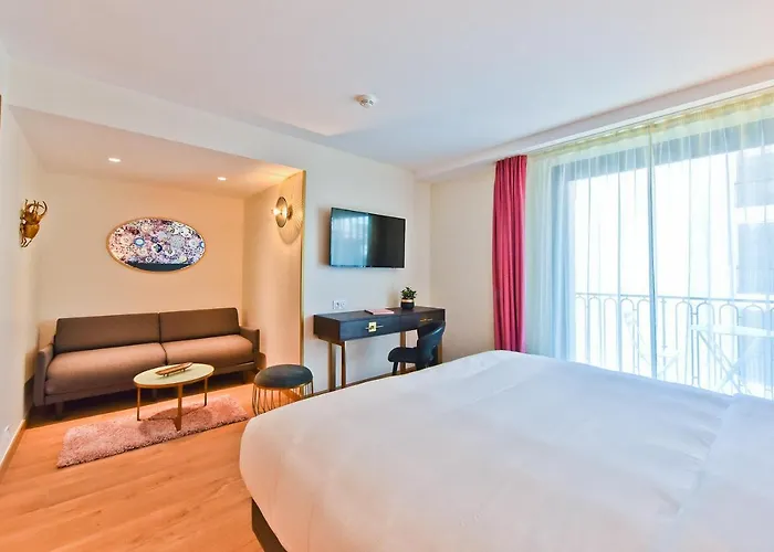 La Port D'antibes & Hotel 4*